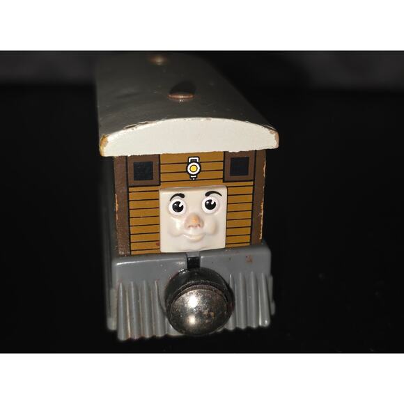 Thomas & Friends Wooden Railway Toby Train Tank Engine - Picture 5 of 7